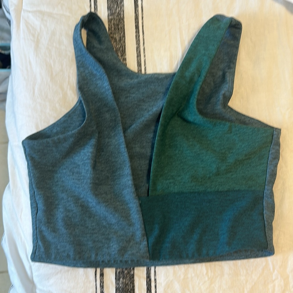 Outdoor Voices top size small